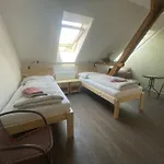 Ubytko U Dedka 3* Lhotka (Trutnov)