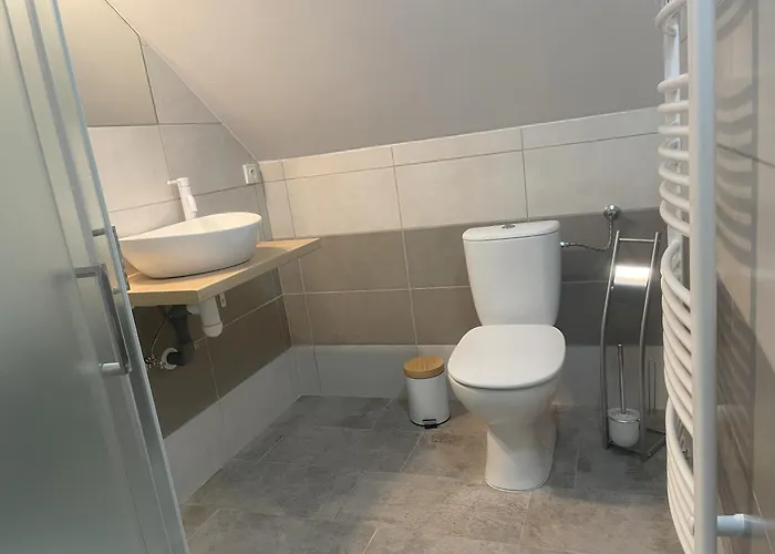 Ubytko U Dedka Konukevi Lhotka (Trutnov)